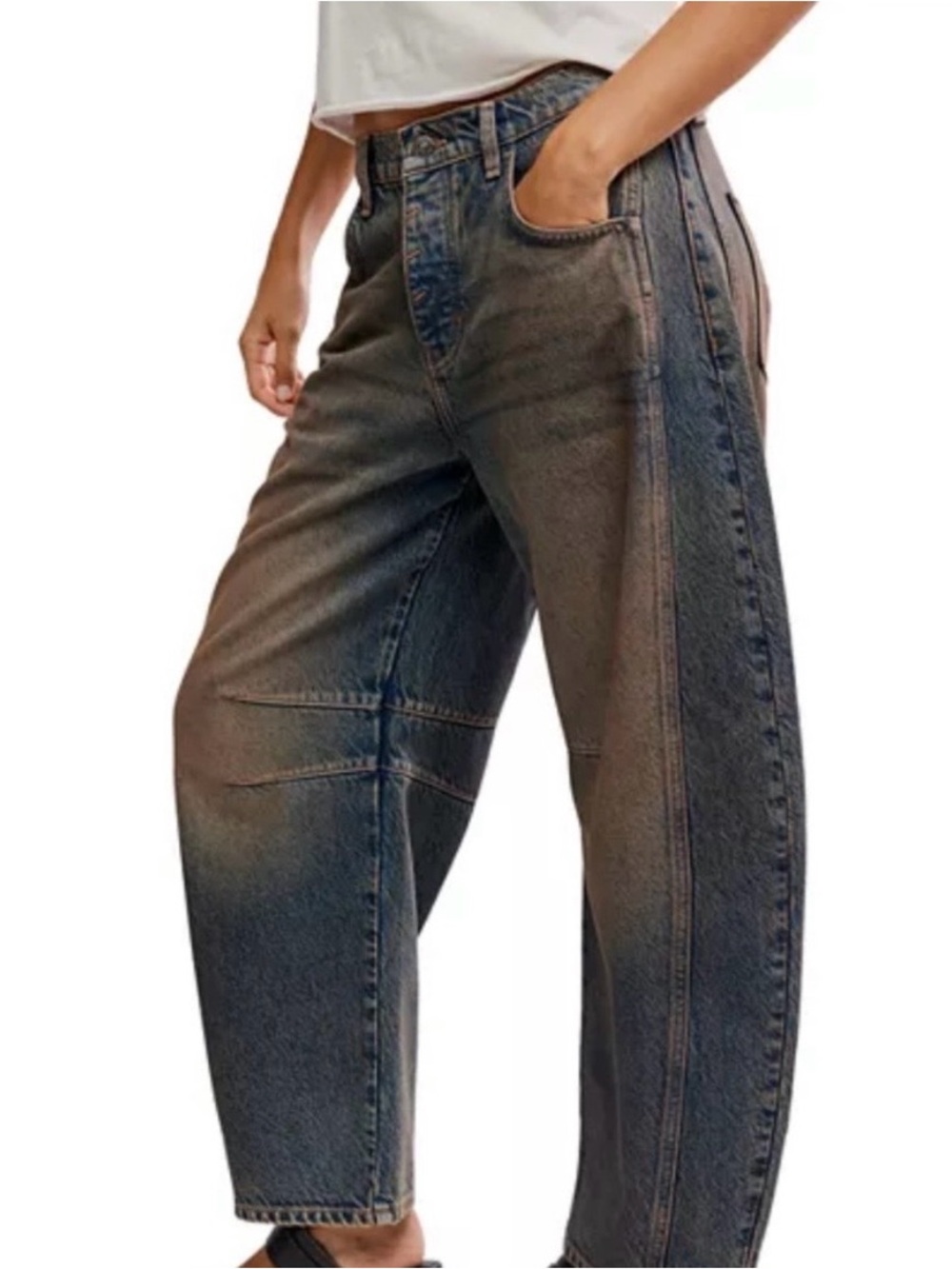 WE THE FREE mid rise barrel jeans. Lost in the Desert. NWT. - Picture 2 of 13